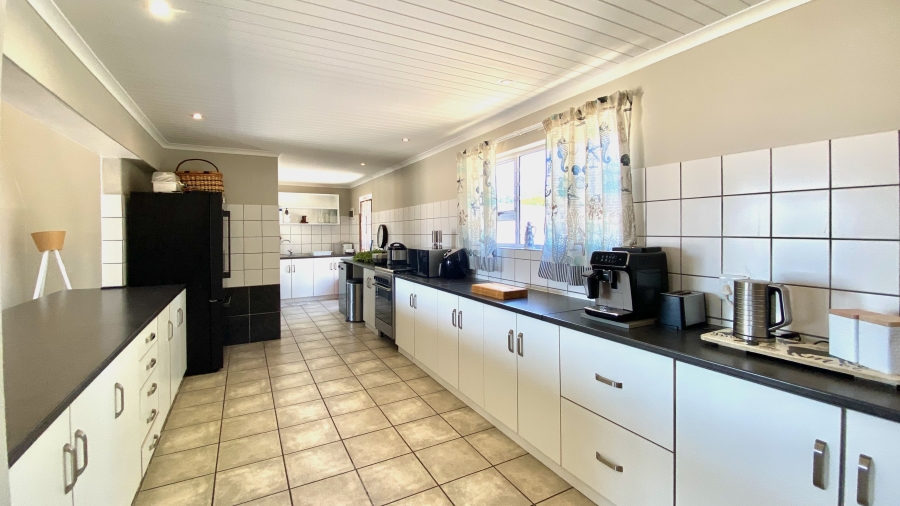 4 Bedroom Property for Sale in Velddrif Western Cape